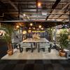 Hardenberg_hawk_stand