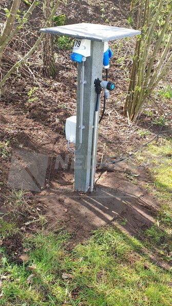 Camping_utilitypole